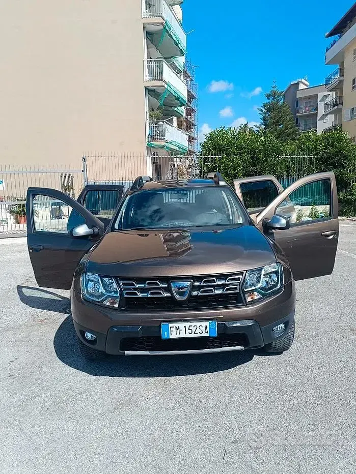 Usata Dacia Duster 109 CV (80 kW) 2018 Marrone SUV