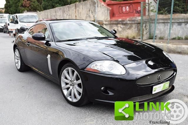 Usata Jaguar XK 258 CV (189 kW) 2009 Nero Coupé