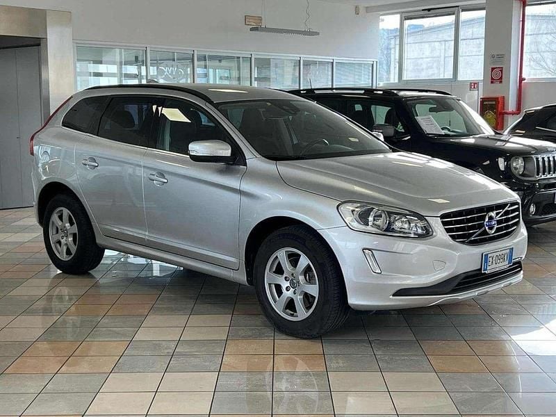 Usata Volvo XC60 Business Edition 190 CV (139 kW) 2015 Argento SUV