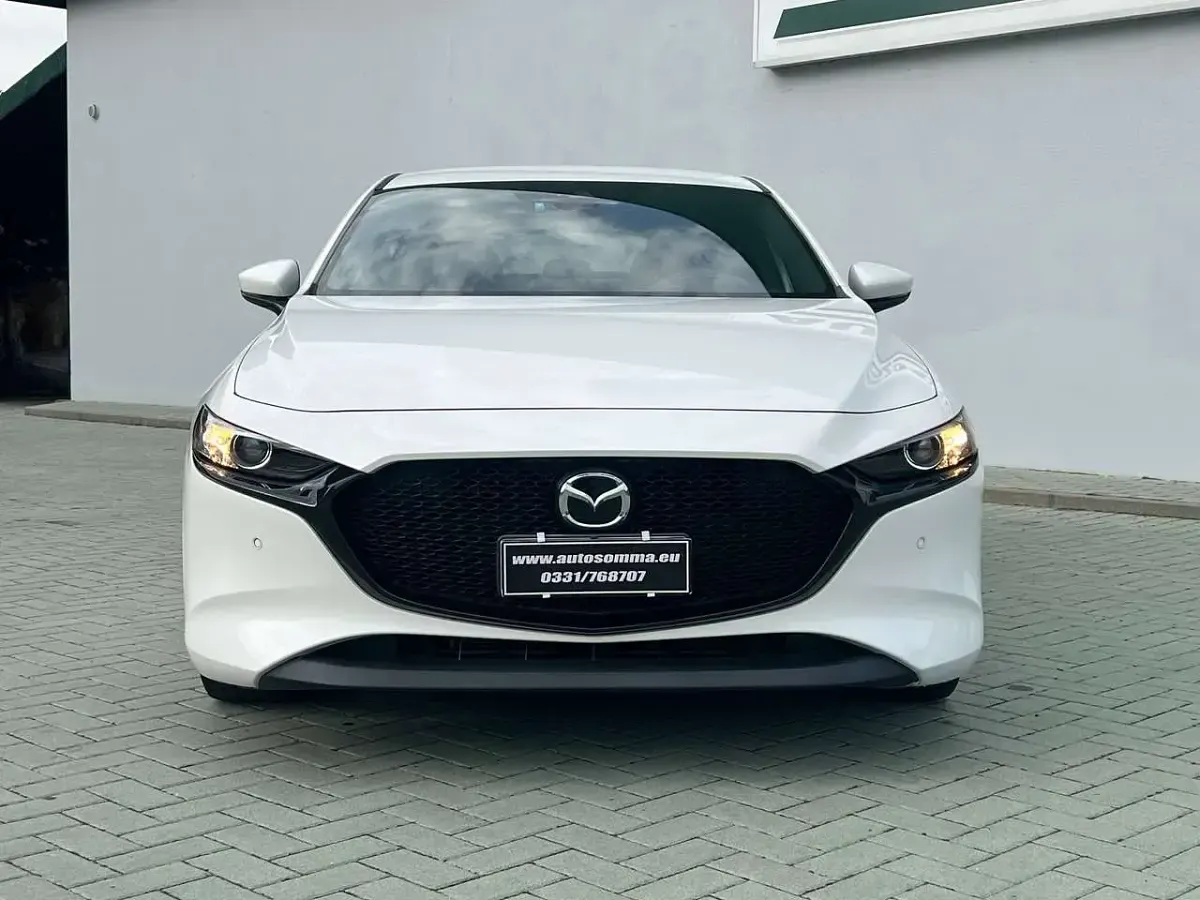 Usata Mazda 3 122 CV (89 kW) 2020 Bianco perlato Berlina