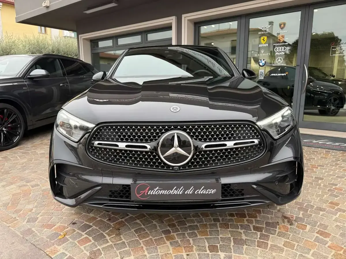 Usata Mercedes GLC200 AMG Line Premium Plus 163 CV (119 kW) 2025 Grigio medio metallizzato SUV