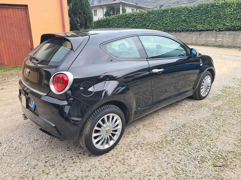 Usata Alfa Romeo MiTo 79 CV (58 kW) 2012 Nero Utilitaria