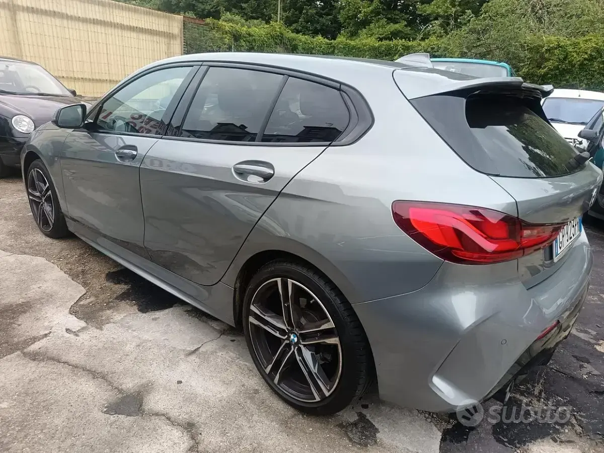 Usata BMW 118 M Sport 136 CV (100 kW) 2023 Grigio Utilitaria