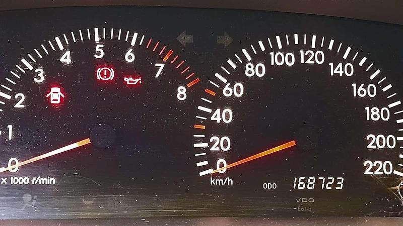 Usata Toyota Corolla 110 CV (80 kW) 2003 Grigio Station wagon