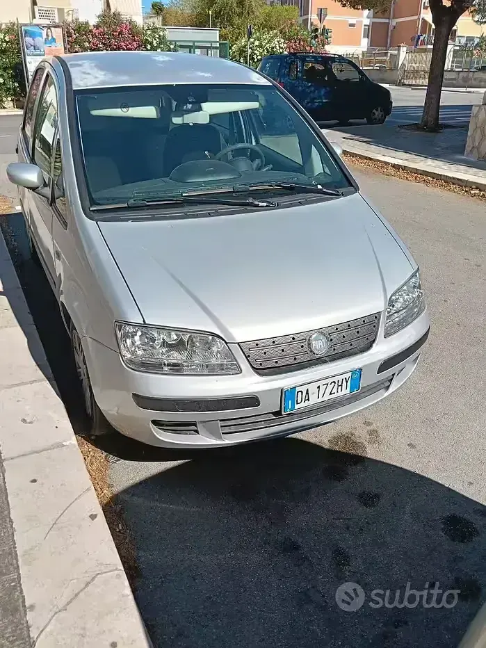Usata Fiat Idea 69 CV (50 kW) 2006 Grigio Monovolume