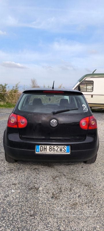 Begagnad VW Golf V 102 HK (75 kW) 2007 Svart Sedan