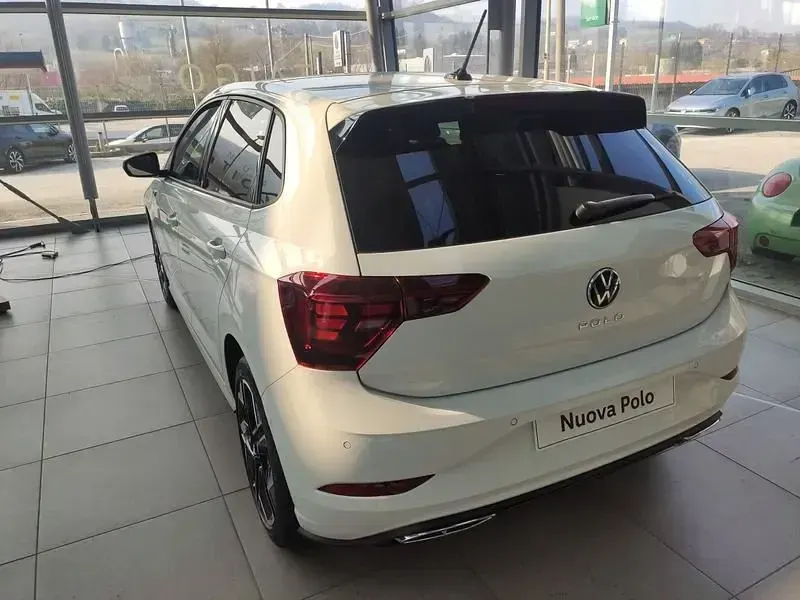 Nuova VW Polo R-line Plus 95 CV (69 kW) 2026 Pure white Utilitaria