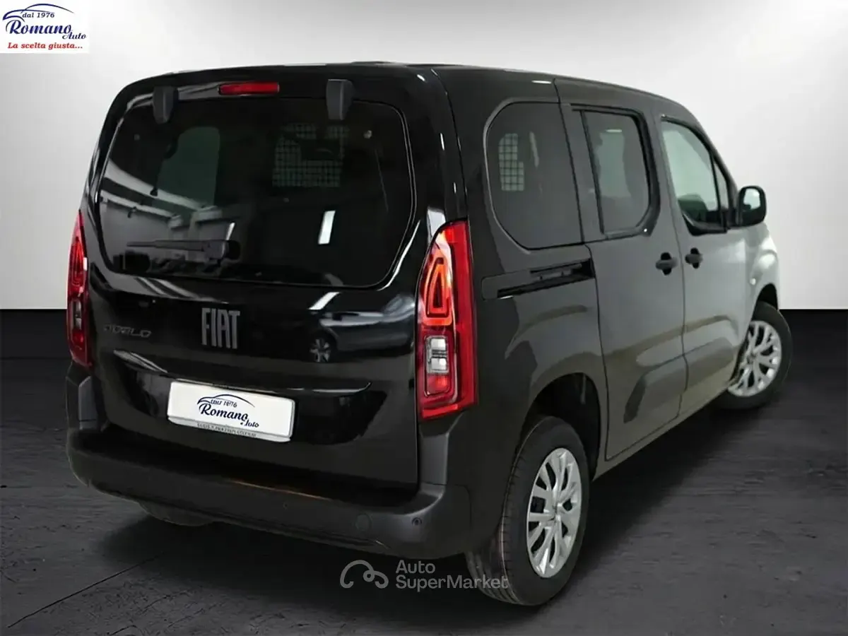 Nouvelle Fiat Doblò S 131 ch (96 kW) 2026 Noir Monospace