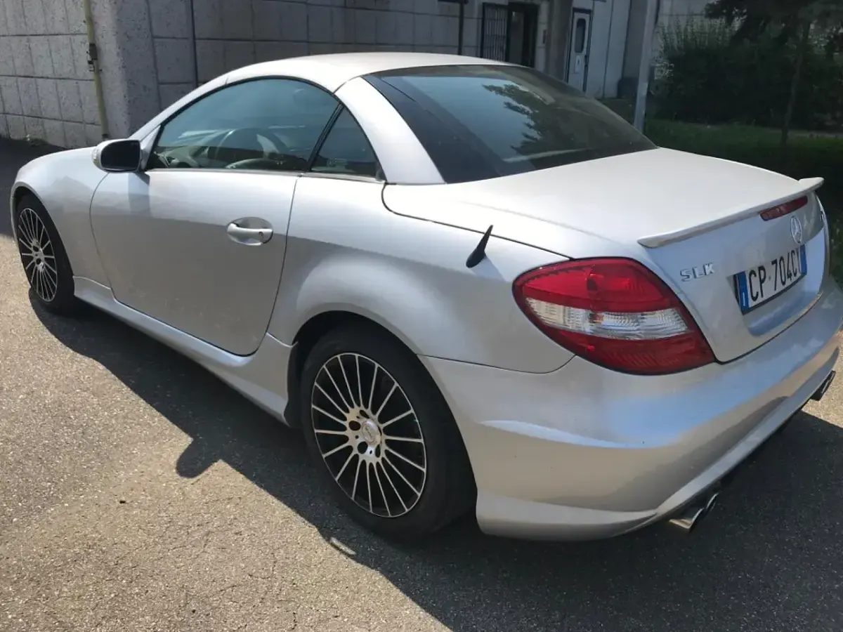 Usata Mercedes SLK200 163 CV (119 kW) 2004 Argento Cabrio