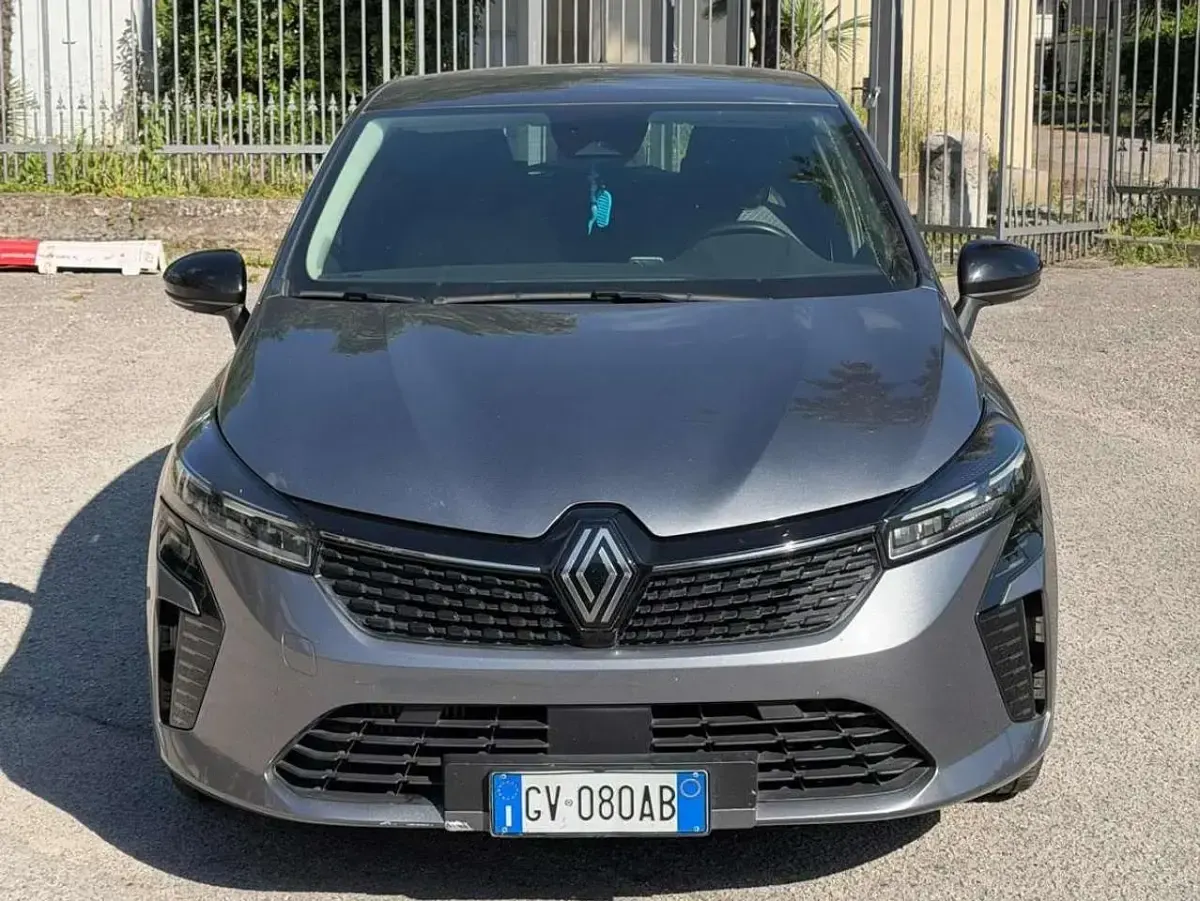 Usata Renault Clio V Evolution 101 CV (74 kW) 2024 Grigio Berlina