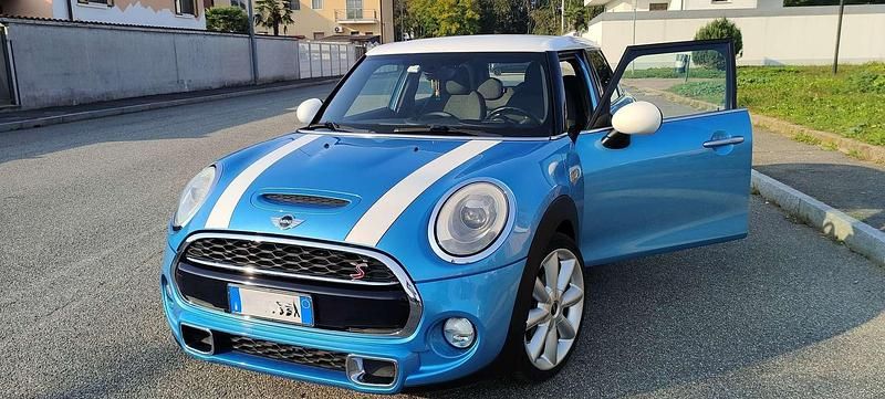 Blu/azzurro Usata 2015 Mini Cooper S Due volumi | 13.800 € (Buon prezzo) - Immagine 1/4