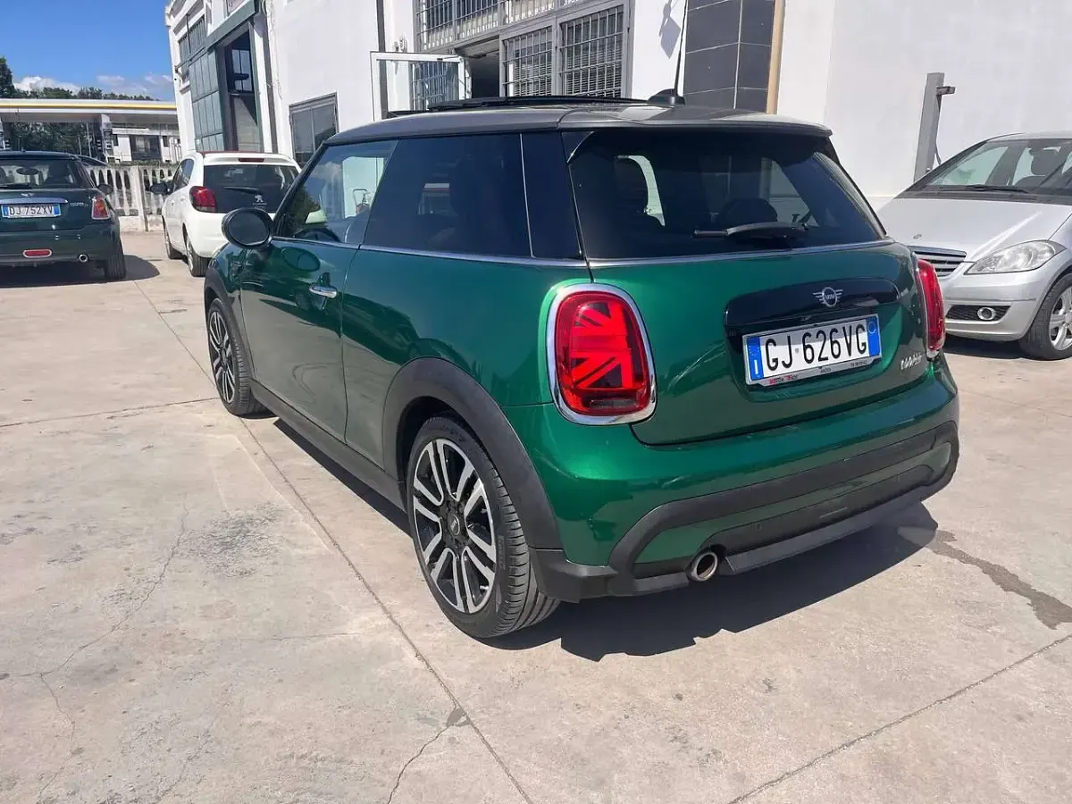 Usata Mini Cooper 136 CV (100 kW) 2022 Verde Utilitaria
