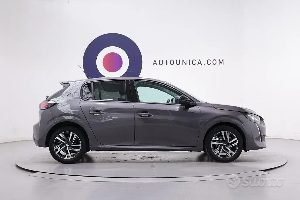 Usata Peugeot 208 101 CV (74 kW) 2022 Grigio Utilitaria