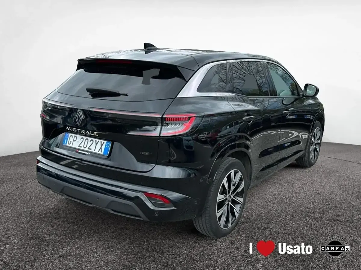 Usata Renault Clio Techno 200 CV (147 kW) 2023 Nero Utilitaria