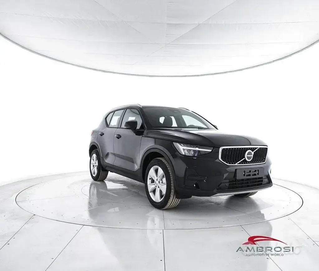 Nuova Volvo XC40 Core 163 CV (119 kW) 2026 Onyx black SUV