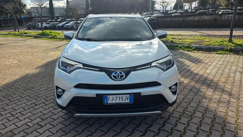 Usata Toyota RAV4 Hybrid 154 CV (113 kW) 2017 Bianco SUV