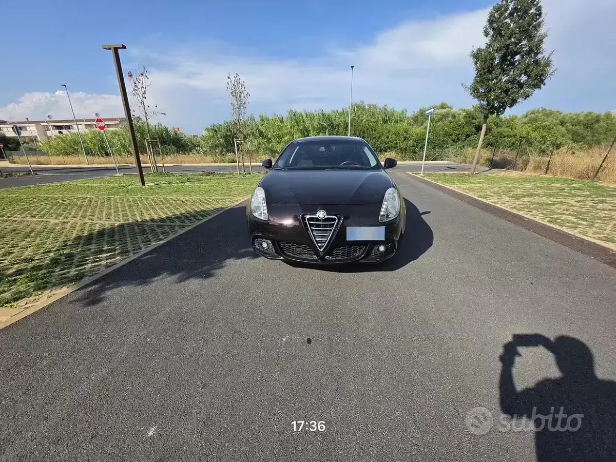 Usata Alfa Romeo Giulietta 120 CV (88 kW) 2010 Nero Utilitaria