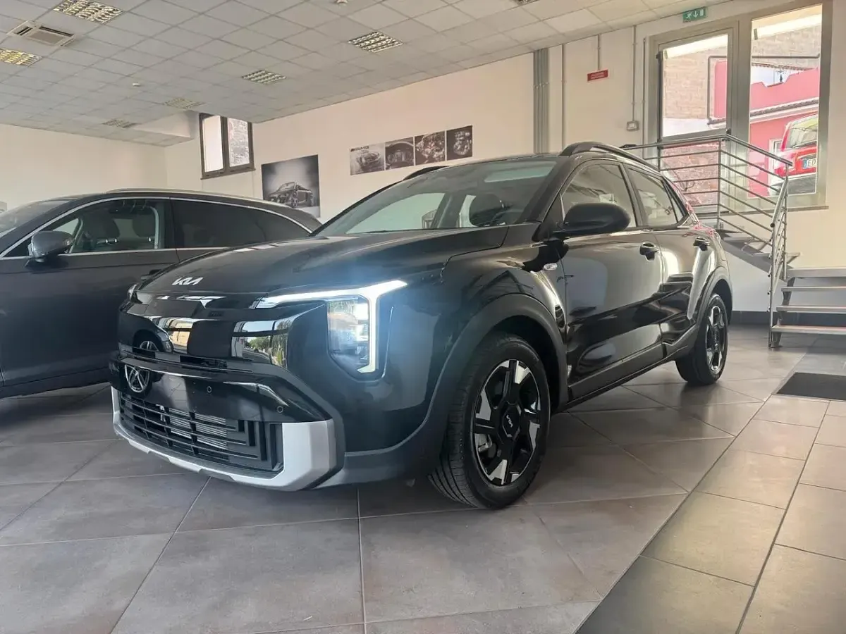Nuova Kia Stonic Urban 77 CV (56 kW) 2026 Nero SUV
