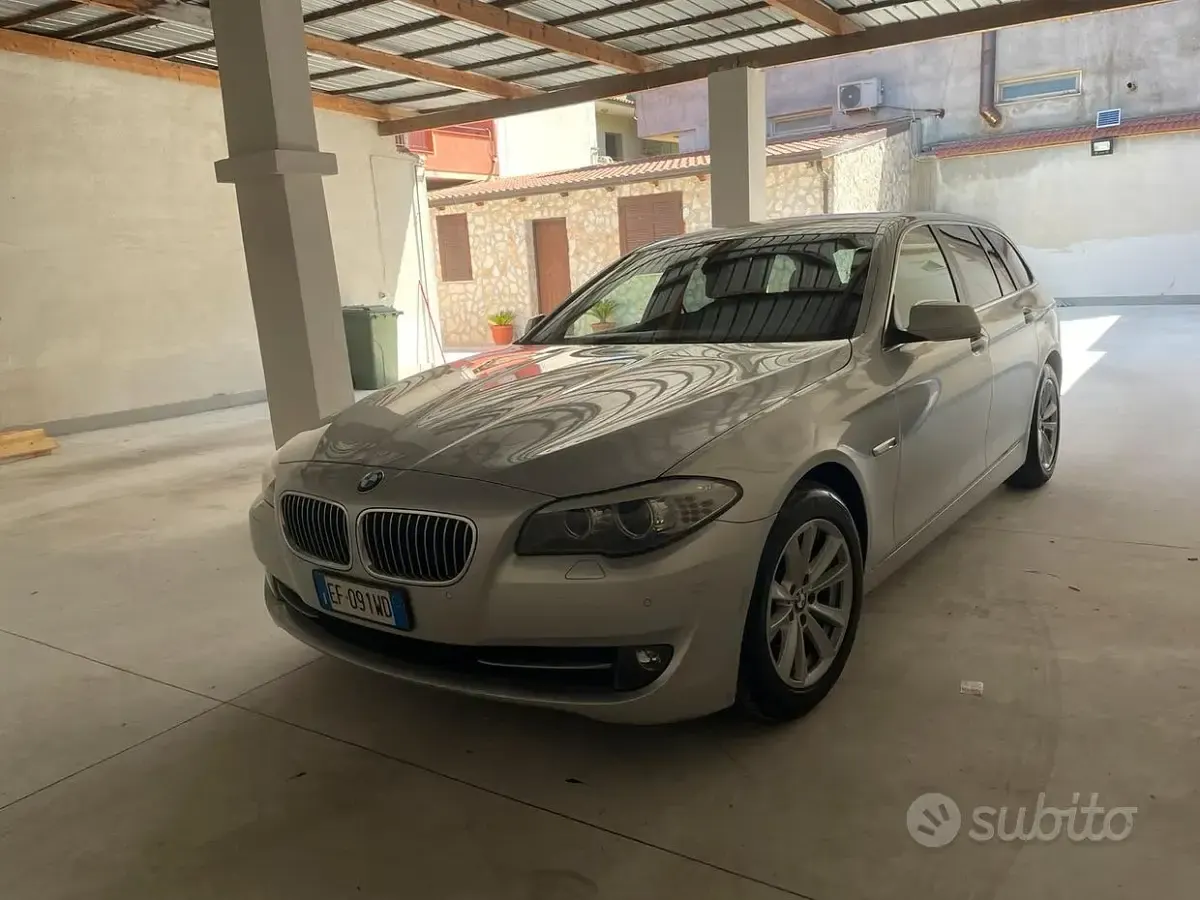 Usata BMW 520 177 CV (130 kW) 2011 Grigio Station wagon