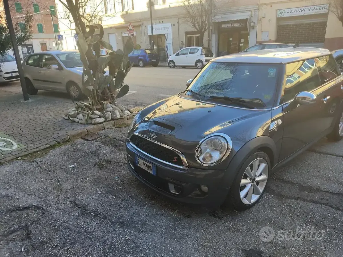 Usata Mini Cooper S Coupé 184 CV (135 kW) 2012 Grigio Coupé
