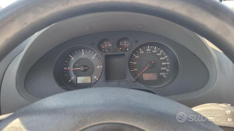 Usata Seat Ibiza Stylance 101 CV (74 kW) 2003 Nero Berlina