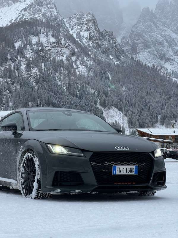 Usata 2017 Audi TT S-Line Coupé | 32.000 € (Buon prezzo) - Immagine 1/4