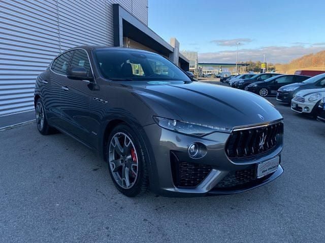 Usata Maserati Levante 350 CV (257 kW) 2021 Grigio scuro SUV