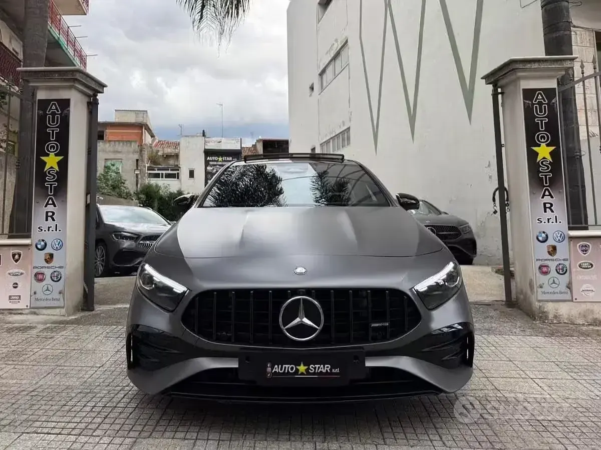 Usata Mercedes A35 AMG AMG Line Premium 305 CV (224 kW) 2023 Grigio Berlina