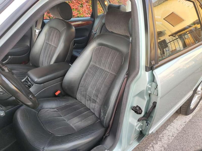 Usata Jaguar XJ8 237 CV (174 kW) 1998 Blu/azzurro Berlina