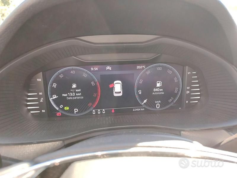 Usata Skoda Kamiq 110 CV (80 kW) 2023 Grigio SUV