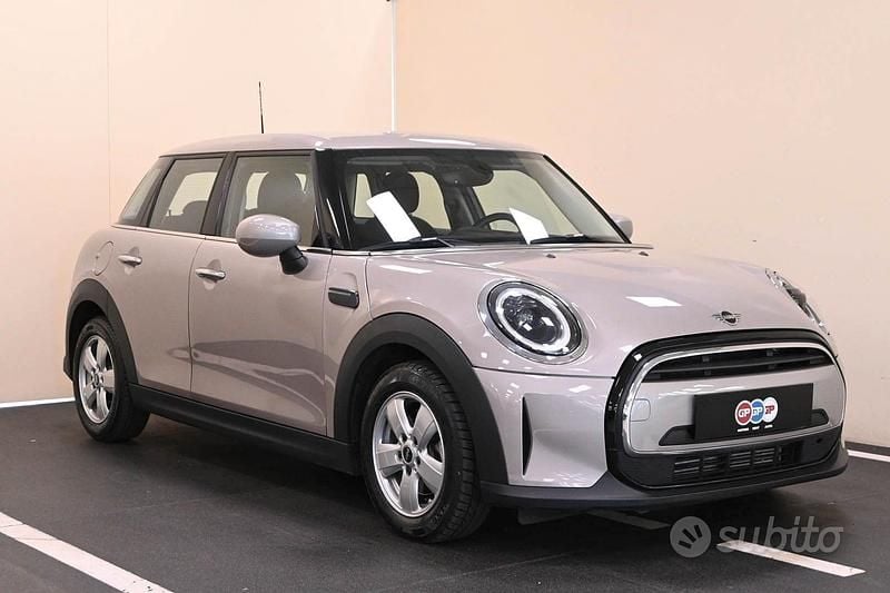 Usata Mini Cooper 136 CV (100 kW) 2022 Grigio Utilitaria