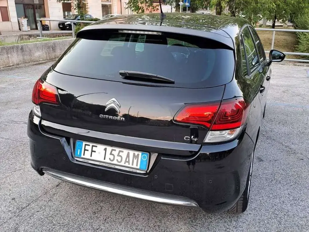 Usata Citroën C4 Feel 99 CV (72 kW) 2016 Nero Berlina