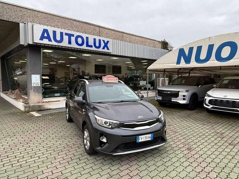 Usata Kia Stonic Style 116 CV (85 kW) 2019 Grigio SUV