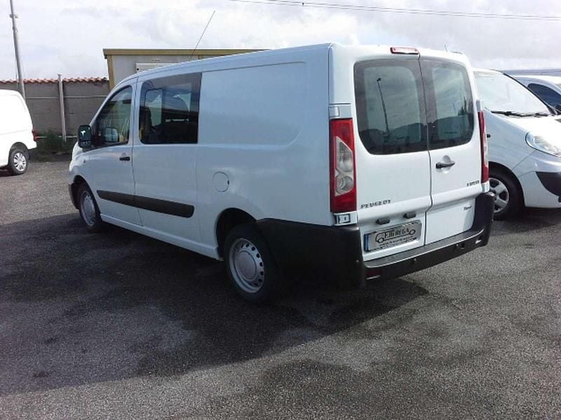 Usata Renault Trafic 120 CV (88 kW) 2010 Bianco Monovolume