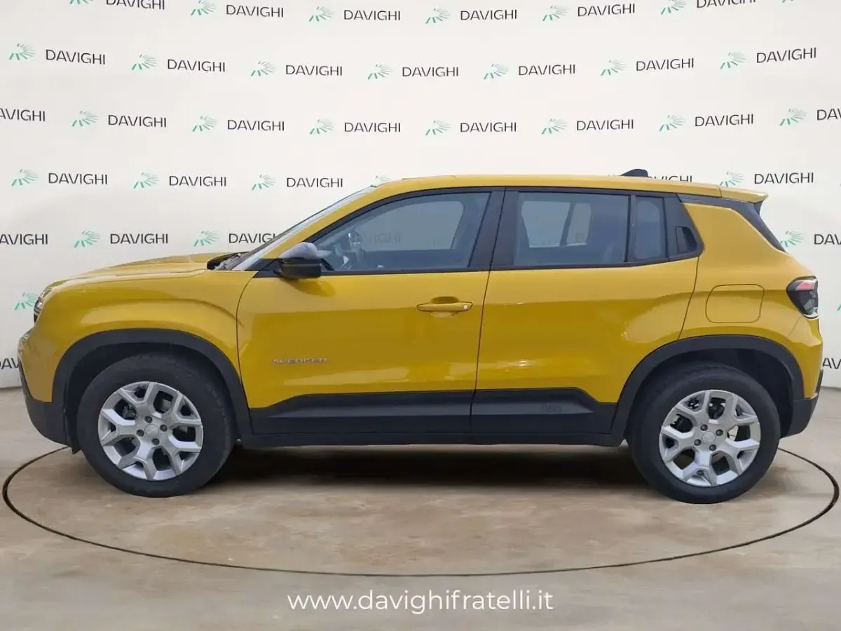 Usata Jeep Avenger Summit 101 CV (74 kW) 2023 Oro SUV