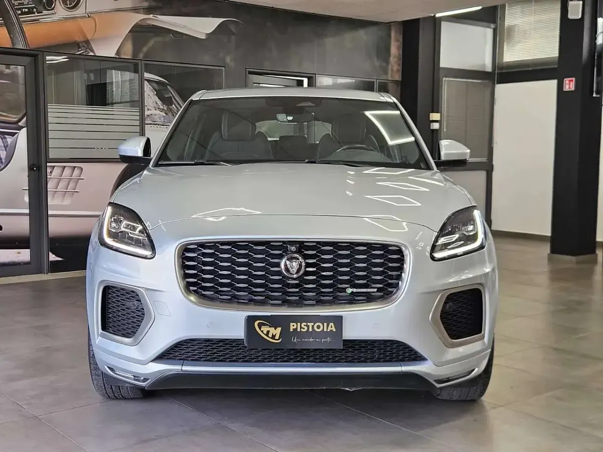 Usata Jaguar E-Pace R-Dynamic 163 CV (119 kW) 2021 Argento SUV