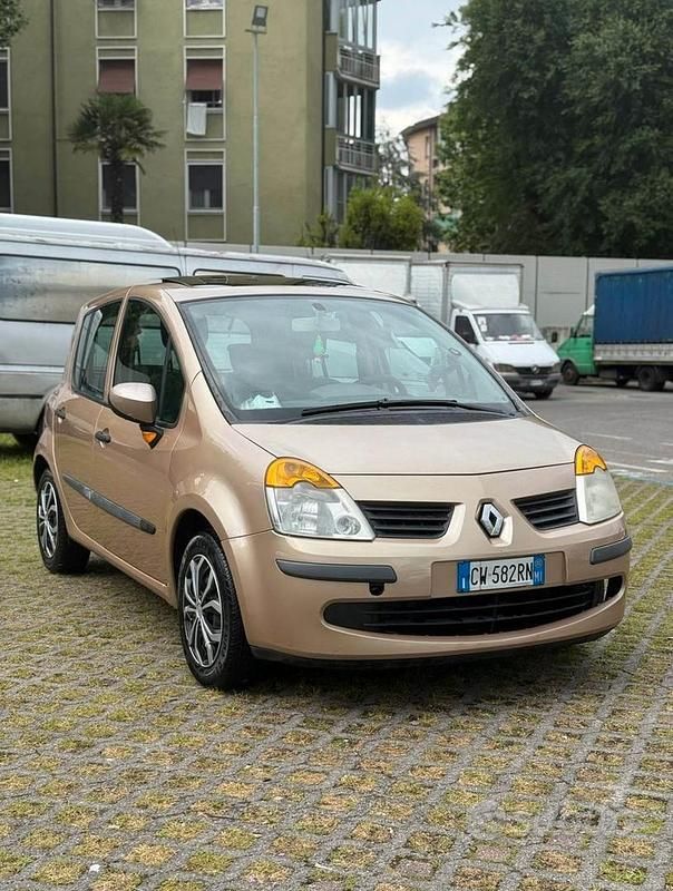 Usata Renault Modus 75 CV (55 kW) 2005 Monovolume