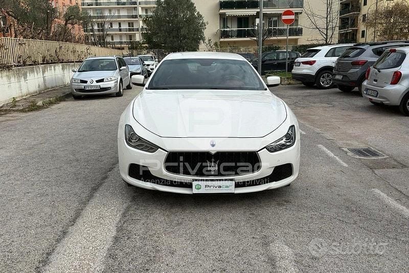 Usata Maserati Ghibli 250 CV (183 kW) 2015 Bianco Berlina