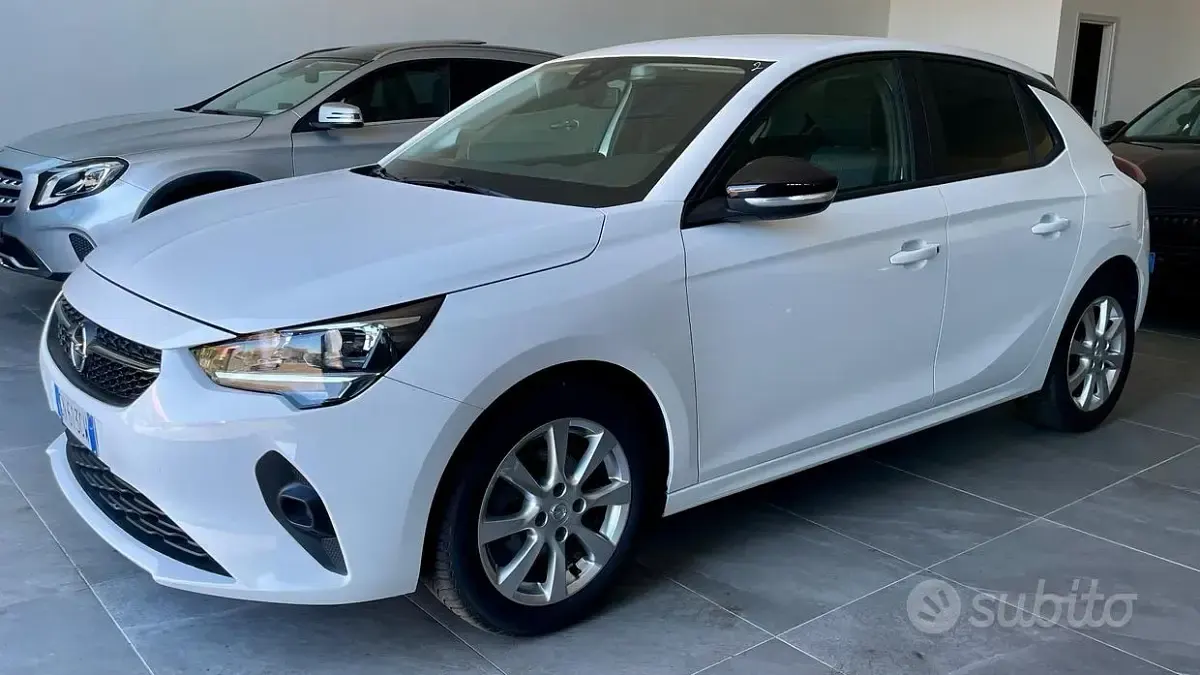 Usata Opel Corsa Elegance 75 CV (55 kW) 2023 Bianco Utilitaria