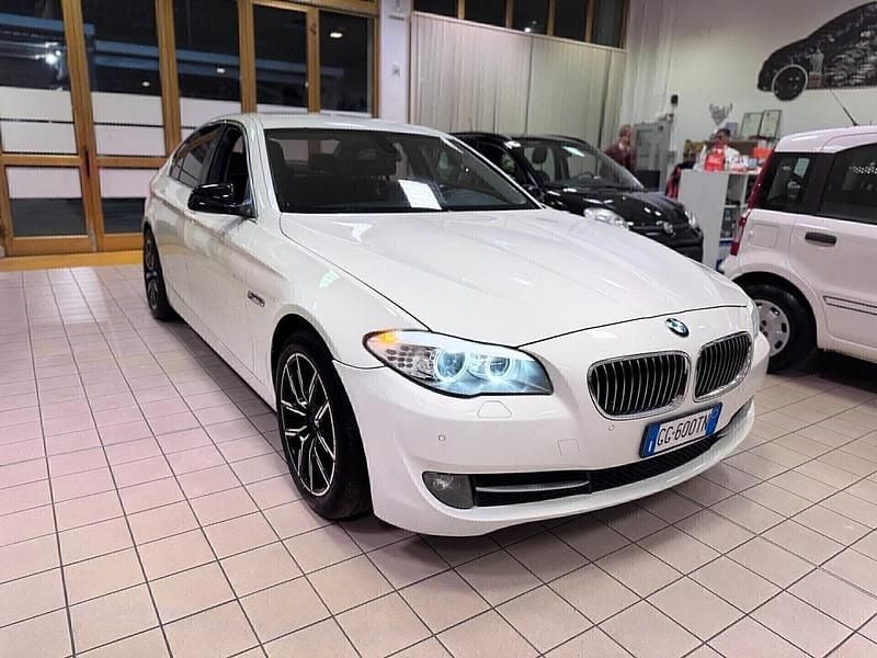 Usata BMW 520 183 CV (134 kW) 2012 Bianco Berlina