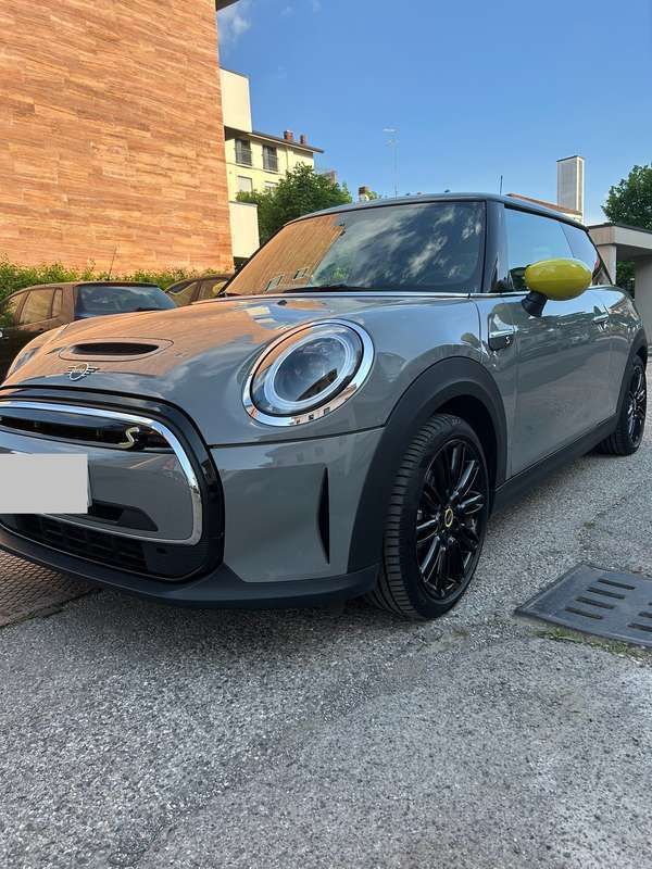 Usata 2021 Mini Cooper SE Due volumi | 19.500 € (Molto cara) - Immagine 1/4