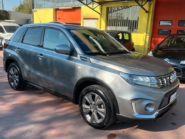 Usata Suzuki Vitara 129 CV (94 kW) 2020 Grigio SUV