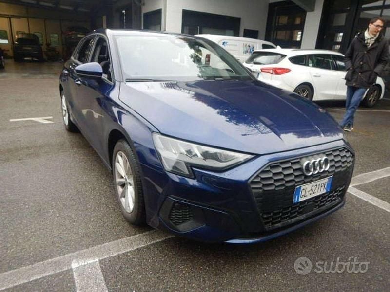 Usata Audi A3 Business 110 CV (80 kW) 2022 Blu/azzurro Berlina