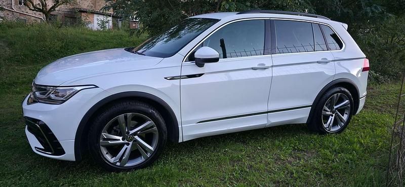 Usata VW Tiguan R-line 150 CV (110 kW) 2021 Bianco SUV