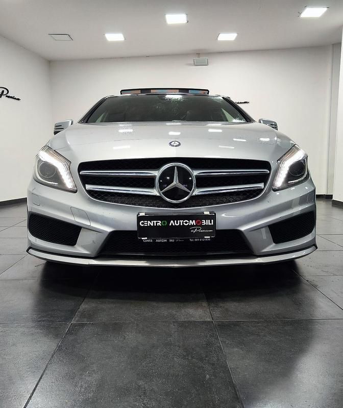 Usata Mercedes A180 Premium 110 CV (80 kW) 2015 Grigio Berlina