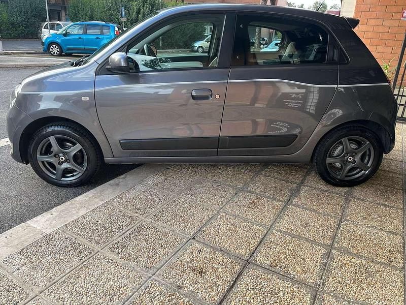 Gebraucht Renault Twingo 90 PS (66 kW) 2016 Grau Kleinwagen
