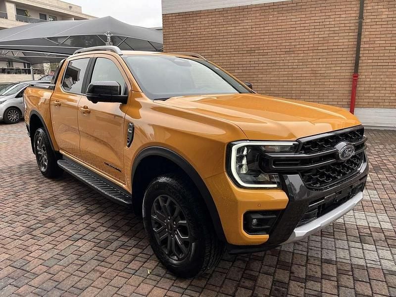 Nuova Ford Ranger Wildtrack 205 CV (150 kW) 2026 Cyber orange Pick-up
