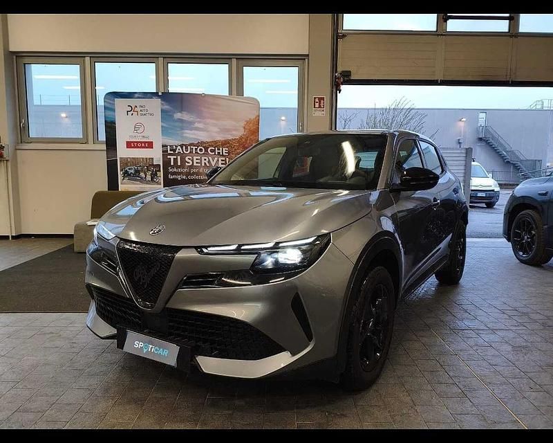 Usata Alfa Romeo Junior 136 CV (100 kW) 2025 Argento SUV