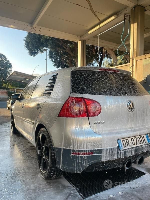 Usata VW Golf V 105 CV (77 kW) 2007 Grigio Berlina