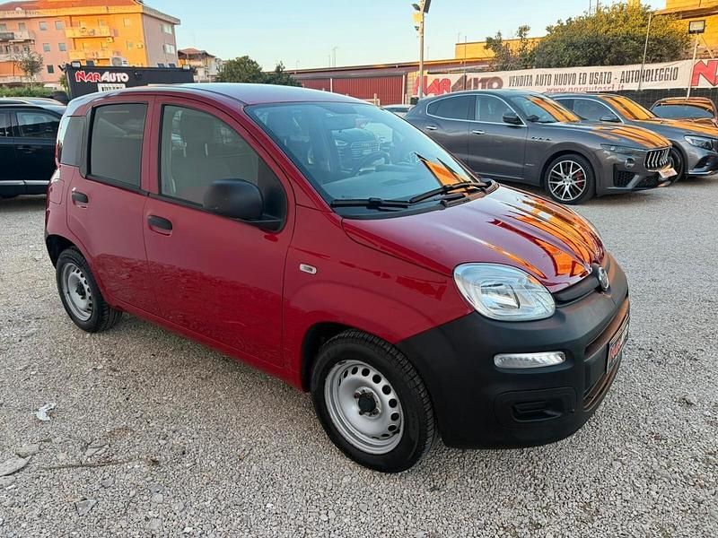 Usata Fiat Panda Pop 75 CV (55 kW) 2016 Rosso Utilitaria